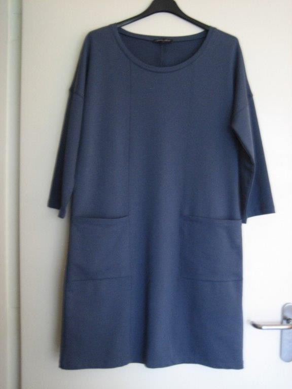Nieuwe zachtblauwe sweatshirt jurk SOPHIA PERLA, L snazzeys, Maat 42/44 (L), Nieuw, Sophia Perla, Onder de knie