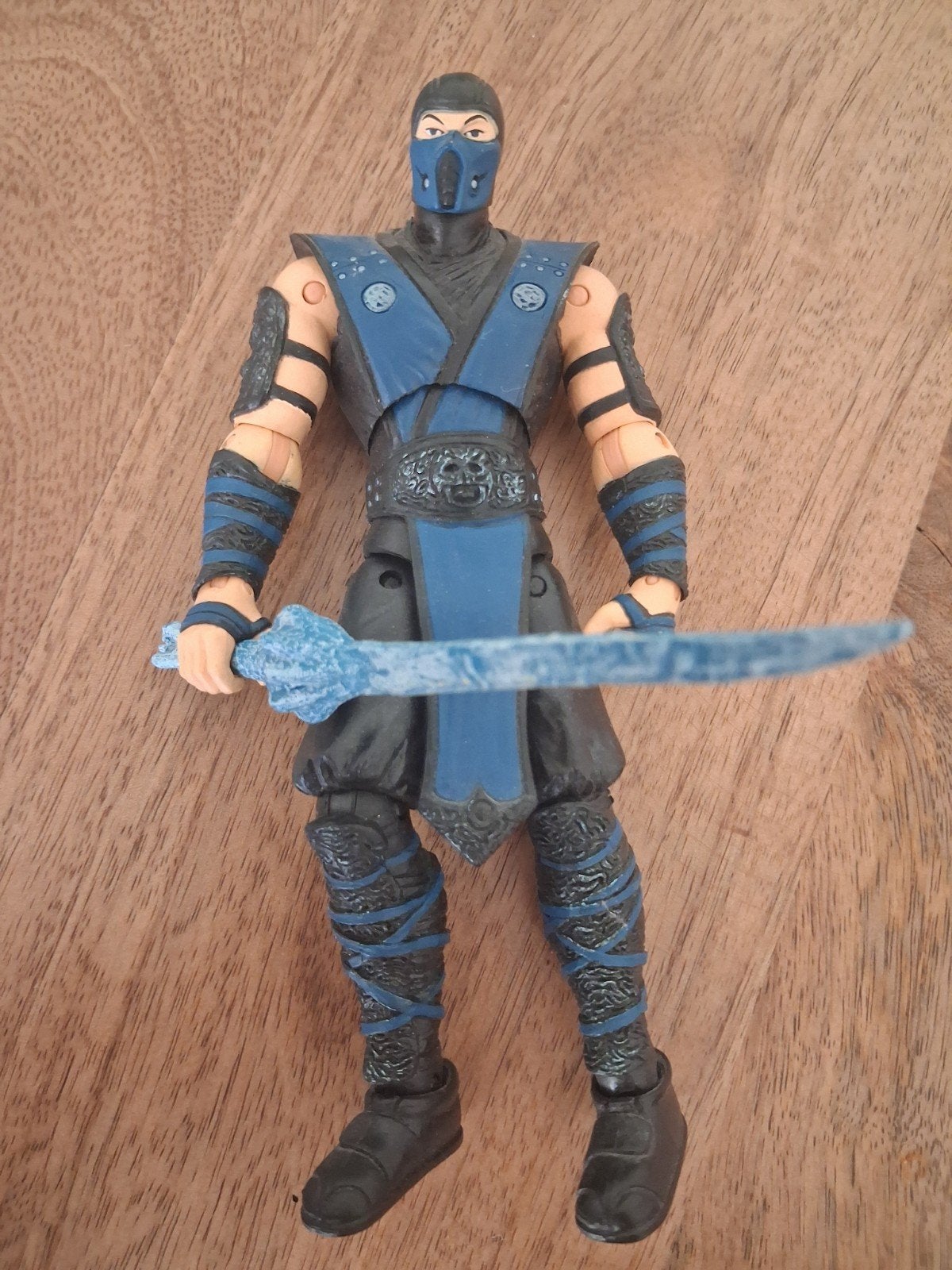 Sub-Zero Mortal Kombat Verzamelfiguur met Zwaard, Ophalen of Verzenden, Gebruikt