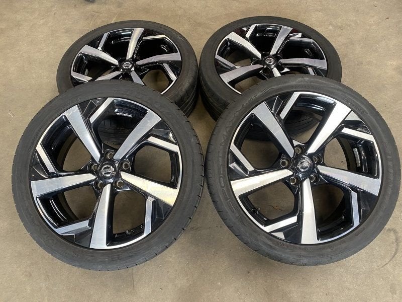 19 inch originele velgen + zomerbanden Nissan Qashqai, Auto-onderdelen, 19 inch, Gebruikt, -, -