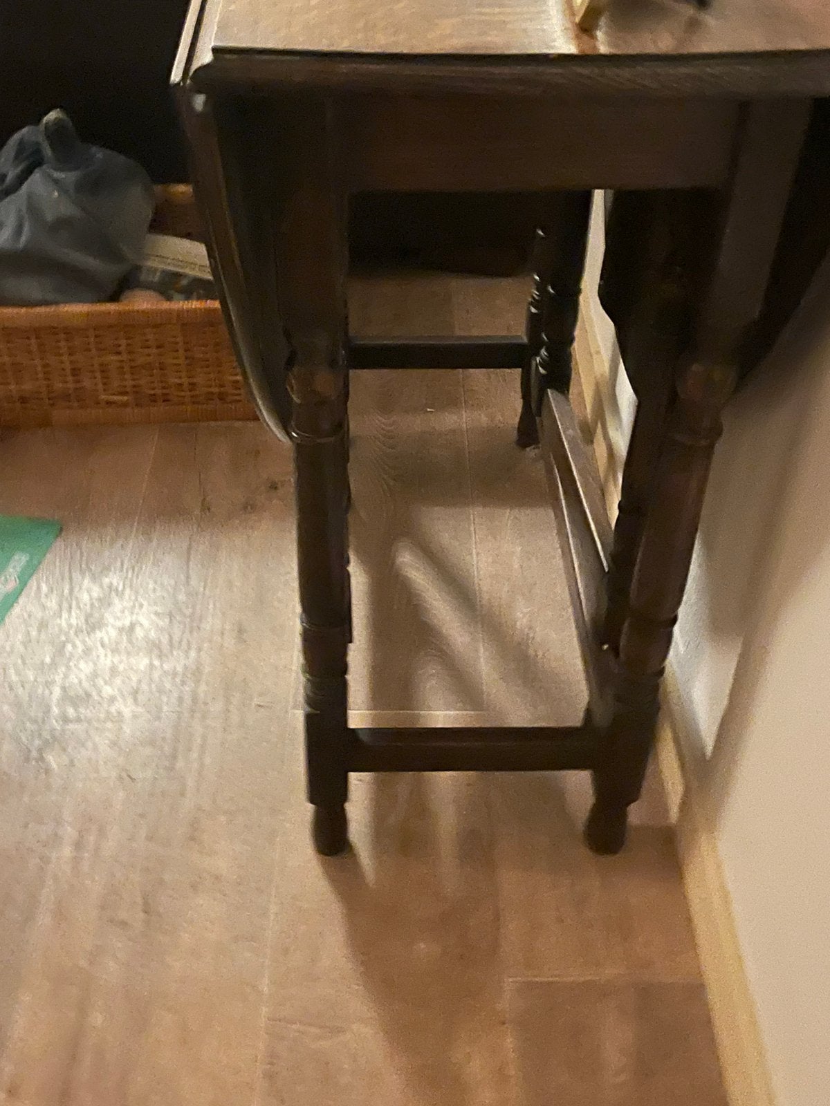 Antieken Engelse hangoortafel, Ophalen