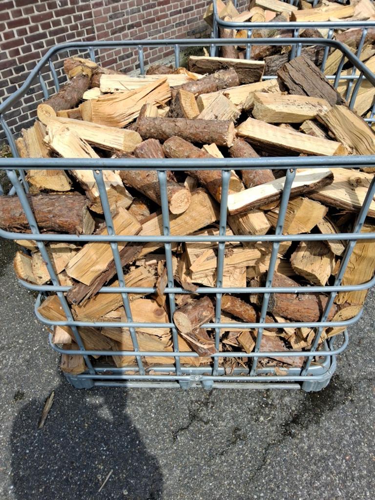 Droog dennenhout, direct te stoken 70 euro per m3, Tuin en Terras, Haardhout, 6 m³ of meer, Ophalen