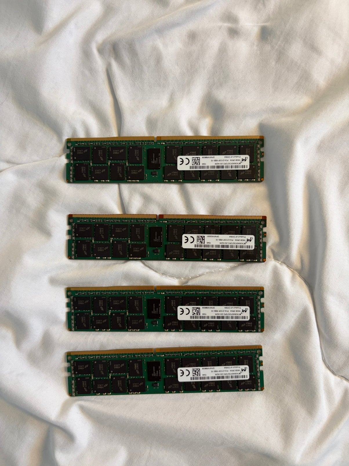 16 GB DDR4 (server) RAM, Computers en Software, RAM geheugen, DDR4, Ophalen of Verzenden, Zo goed als nieuw, 16 GB