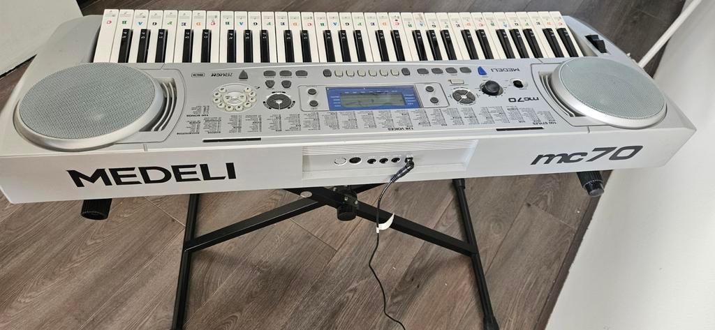 Medeli MC70 keyboard incl. standaard, Ophalen, Gebruikt, 61 toetsen, Medeli
