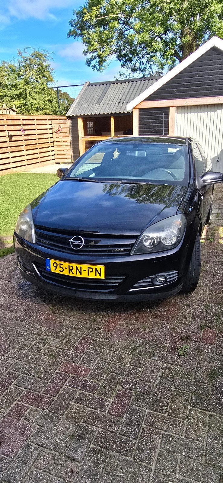 Opel AstraH gtc, Voorwielaandrijving, Stof, 4 cilinders, 1796 cc