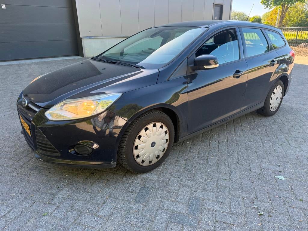 Ford Focus Wagon 1.6 TDCI ECOnetic Lease Trend, Euro 5, Stof, Gebruikt, Zwart