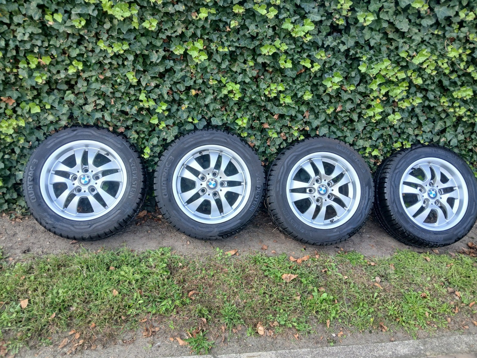 zgan winter banden+ mooie velgen bmw en vw polo, 16 inch, Banden en Velgen, 205 mm, Winterbanden