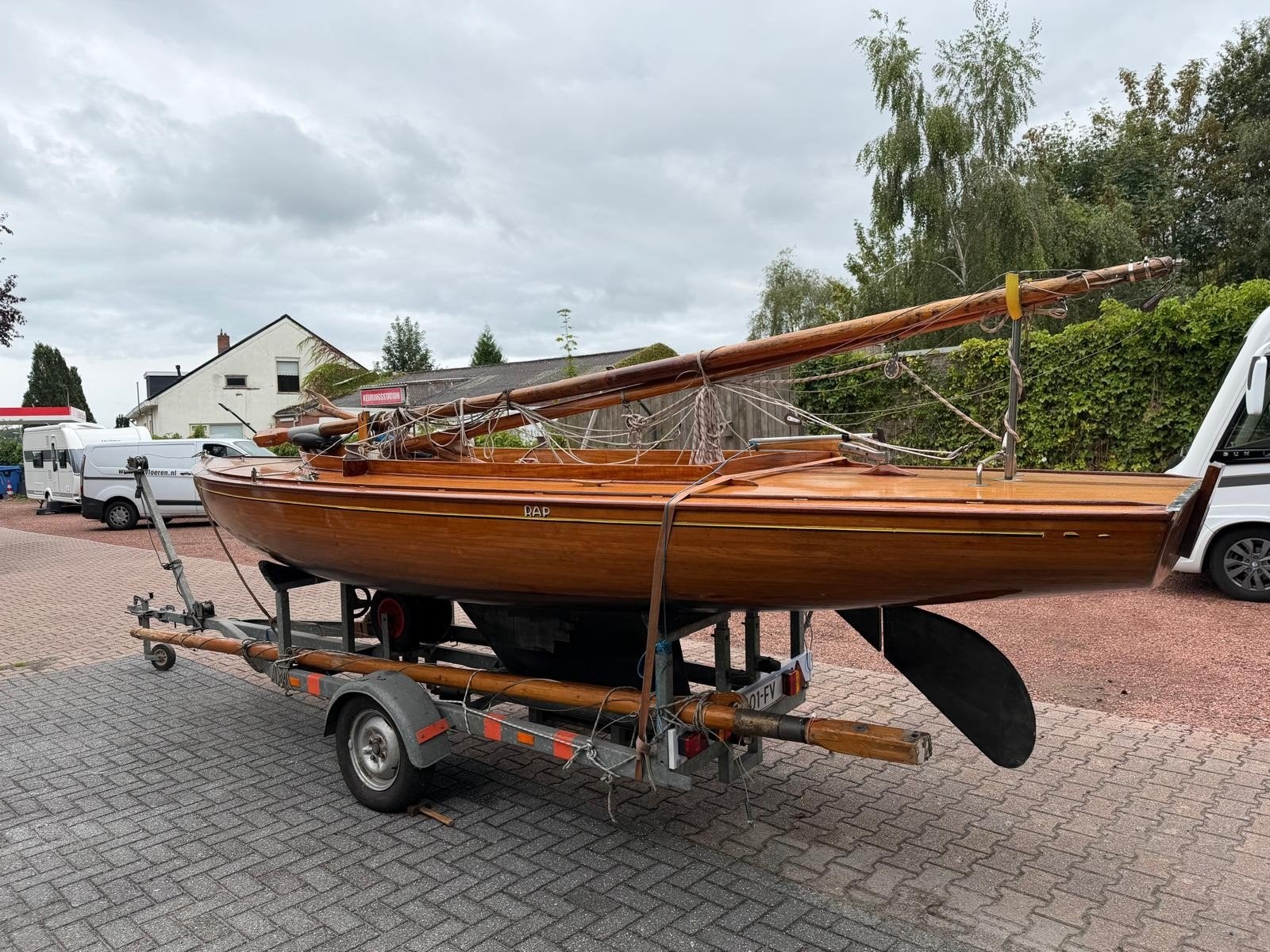 Originele klassieke BM16 Visser Paterswolde - Bouwjaar 1942, Watersport en Boten, Kajuitzeilboten en Zeiljachten, Gebruikt, Diesel
