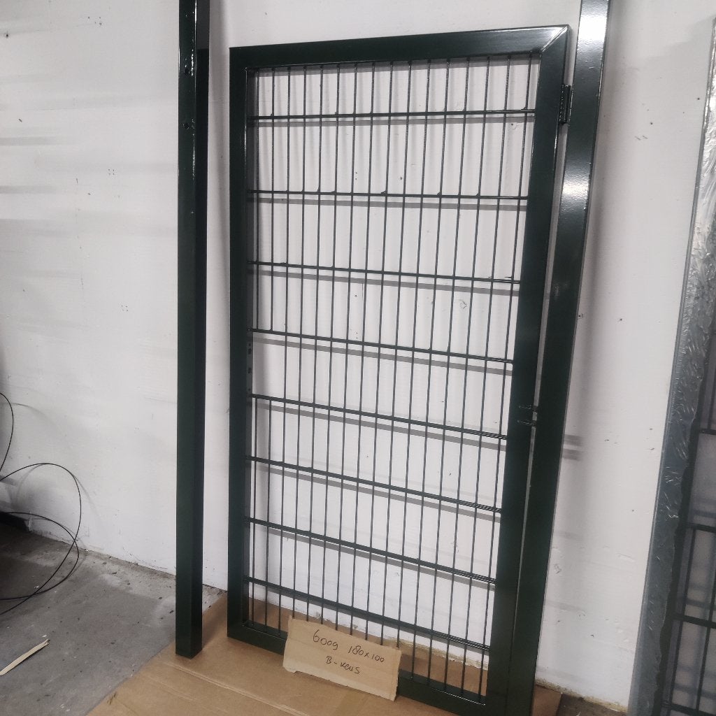 Poort 180cm hoog - 100cm breed Groen opruiming B-keus, Ophalen, Met poort, Nieuw, Dubbelstaafmat hekwerk