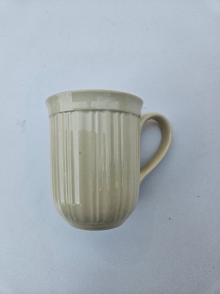 Queens garden servies.  Koffie beker., Ophalen of Verzenden, Zo goed als nieuw, Overige stijlen, Kop(pen) en/of Schotel(s)