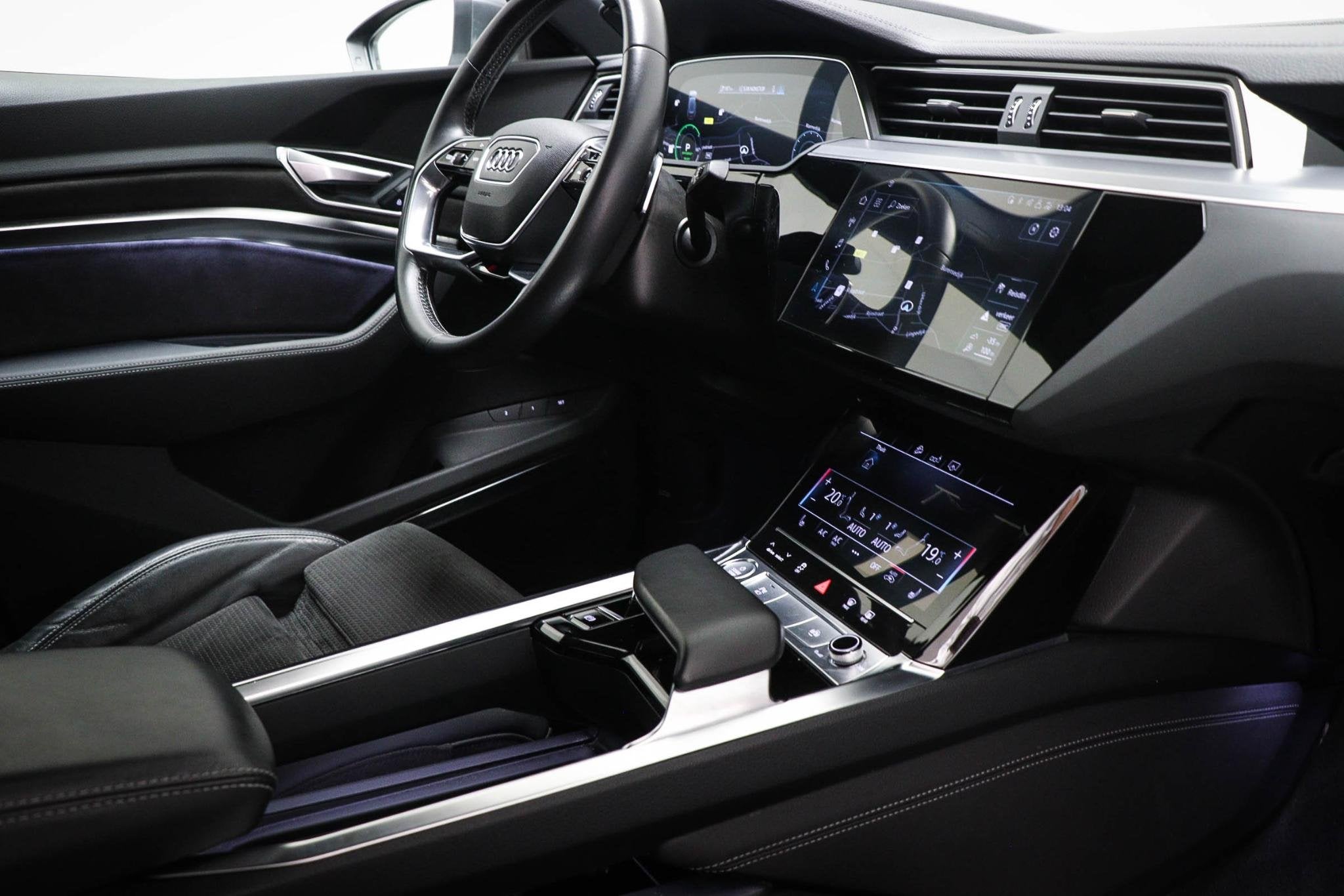 Audi e-tron Sportback 50 quattro Business edition 71 kWh | G, Automaat, Stof, Huisgarantie, 71 kWh