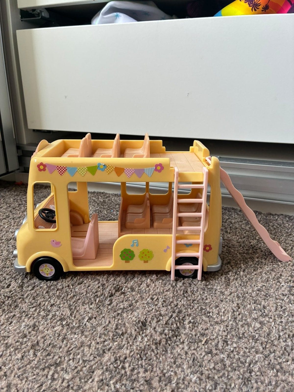 Sylvanian schoolbus, Kinderen en Baby's, Ophalen of Verzenden, Zo goed als nieuw