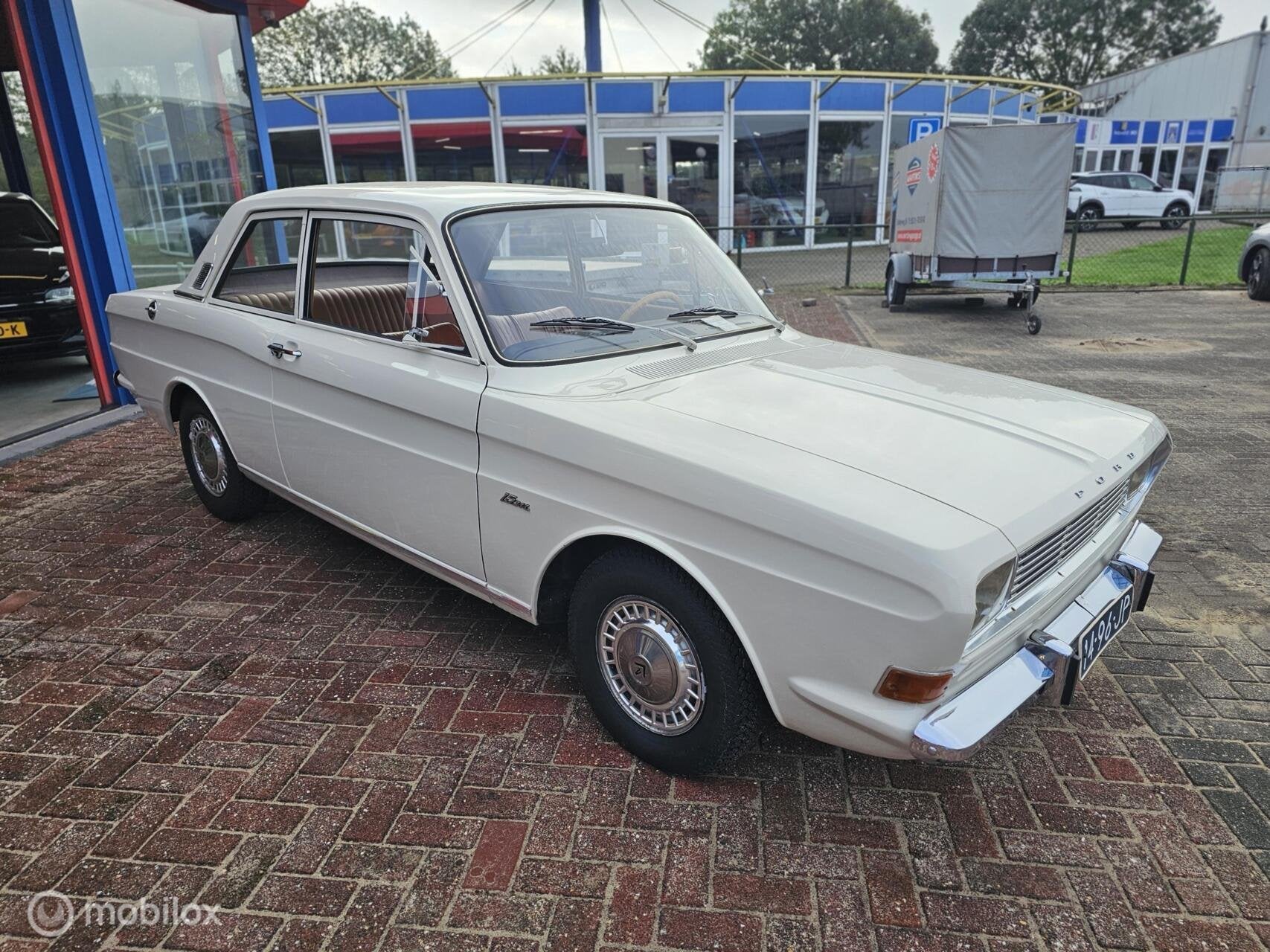 Ford Taunus 15M 1969 | Gerestaureerd | Unieke liefhebbersaut, Stof, Overige modellen, Wit, Origineel Nederlands