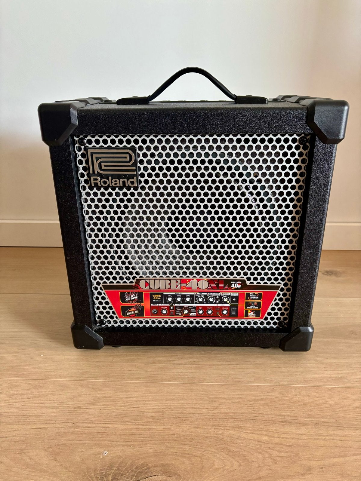 Roland Cube 40XL gitaarversterker - Zo goed als nieuw, Muziek en Instrumenten, Ophalen, Zo goed als nieuw, Gitaar, Minder dan 50 watt