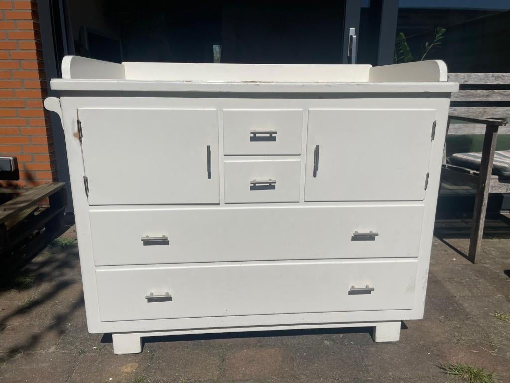 Gratis, commode kast, Kinderen en Baby's, Kinderkamer | Commodes en Kasten, Gebruikt, 50 tot 70 cm, 100 cm of meer, Opstaande rand