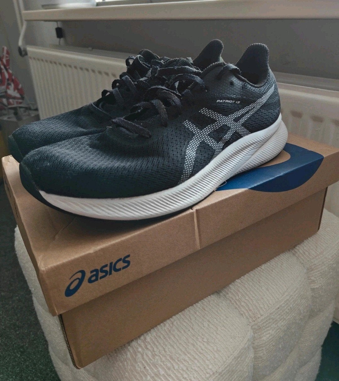 Zgan Asics sportschoenen mt 43.5, Sport en Fitness, Loopsport en Atletiek, Verzenden, Zo goed als nieuw, Hardloopschoenen, Asics