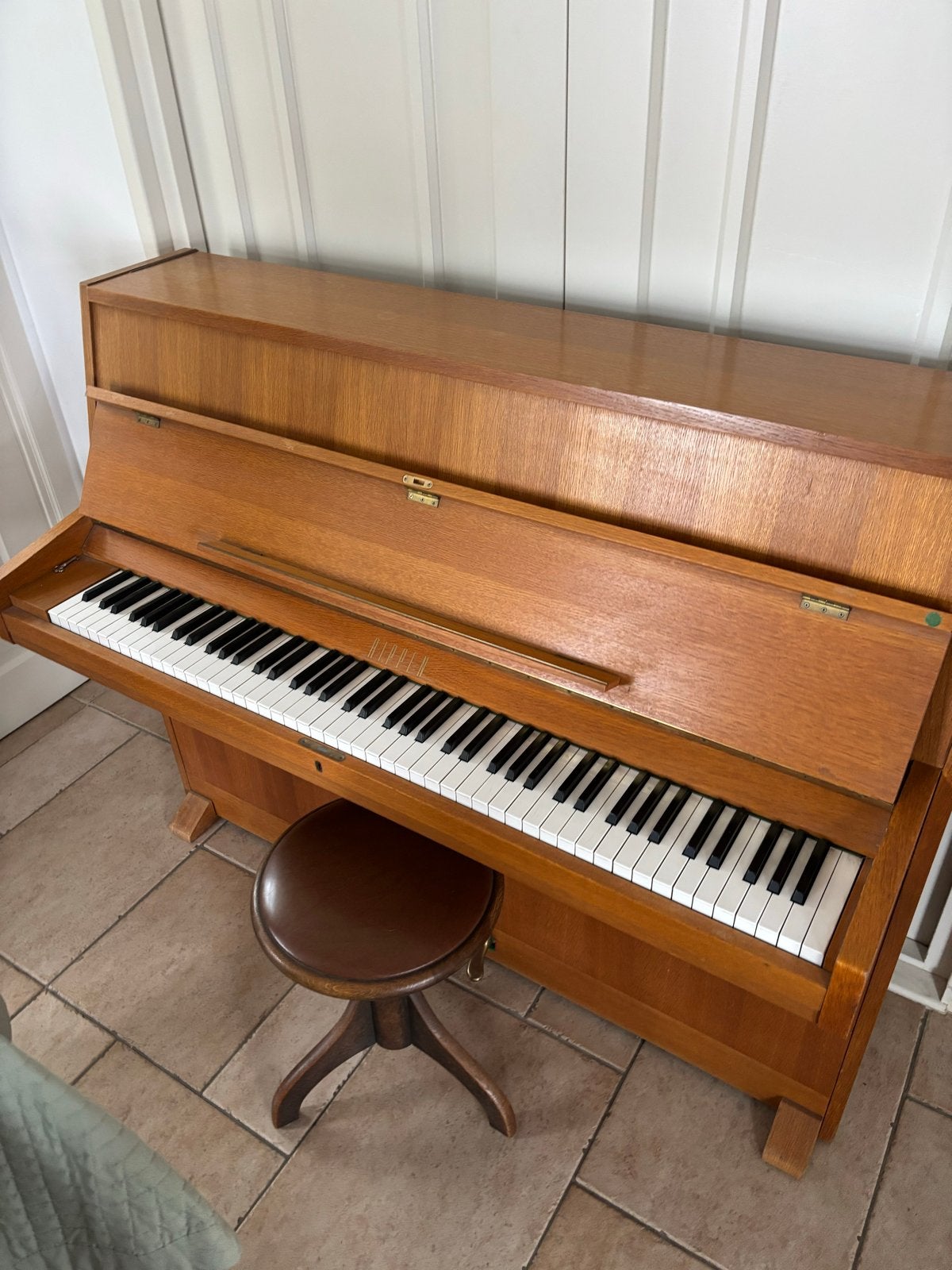 Rippen Piano - Goed onderhouden en gestemd, Ophalen, Gebruikt, Bruin, Piano