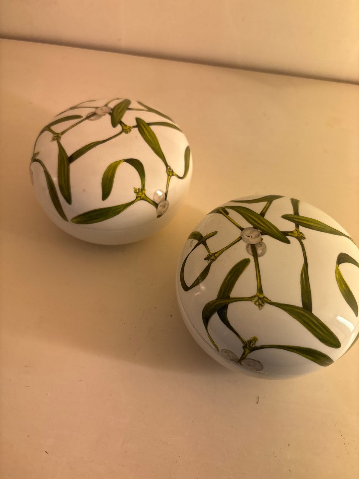 Villeroy & Boch Winter Flowers Mistletoe schaaltjes (2 stuks, Klassiek, Villeroy & Boch, Ophalen of Verzenden, Porselein