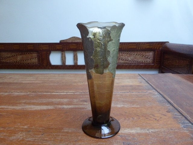 Art deco optisch geblazen vaas met tinnen versiering. Doyen, Ophalen of Verzenden