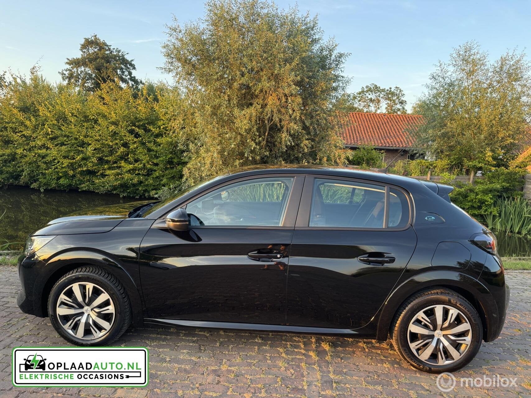 Peugeot e-208 EV Active 50 kWh | 3-fase | Carplay, 136 pk, Gebruikt, Verwarmde buitenspiegels, Met garantie (alle)