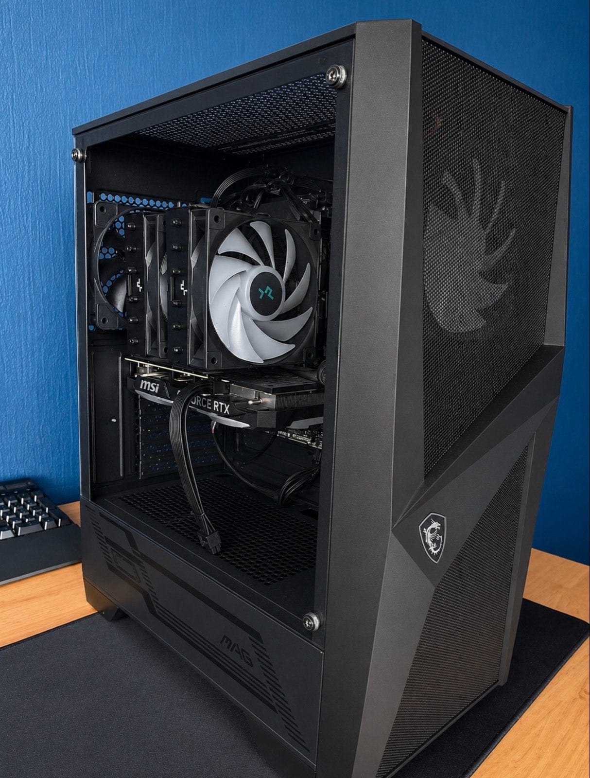 Gaming PC -RTX 4070 12 GB, I7-13700F, 32GB RAM, 1TB NVME SSD, Ophalen, Gebruikt, Custom Build, Gaming