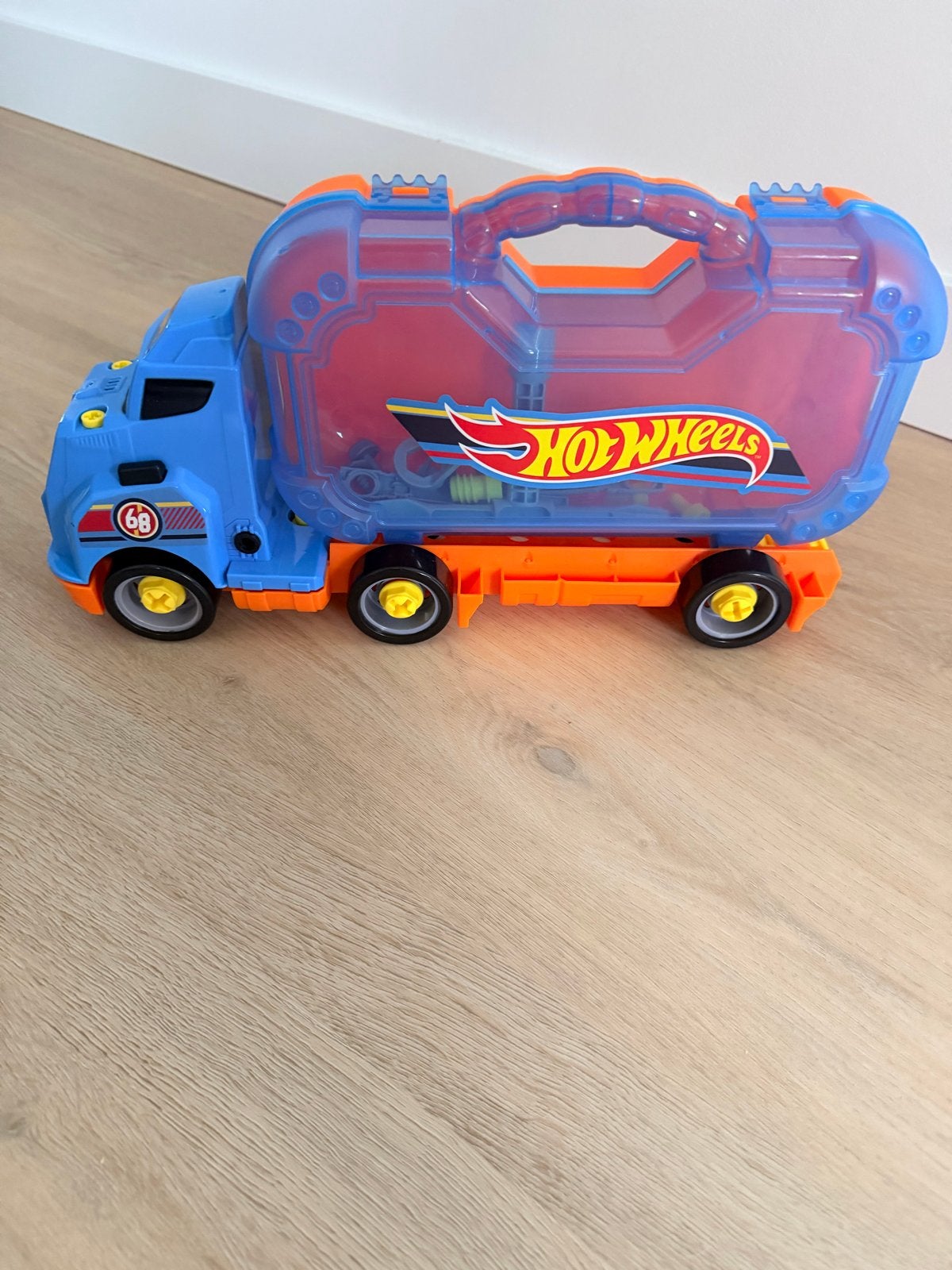 Hot Wheels vrachtwagen met opbergkoffer, Kinderen en Baby's, Ophalen of Verzenden, Gebruikt