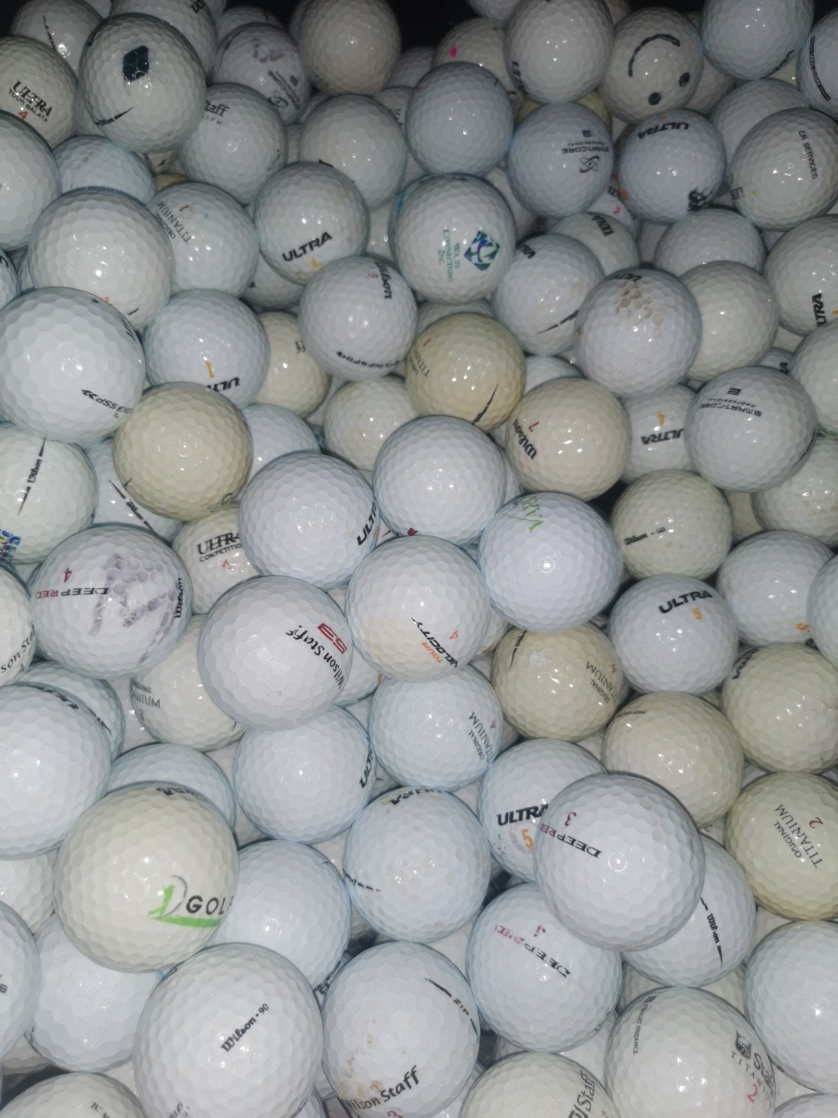 Wilson golfballen 100 stuks, Sport en Fitness, Golf, Ophalen of Verzenden, Bal(len)