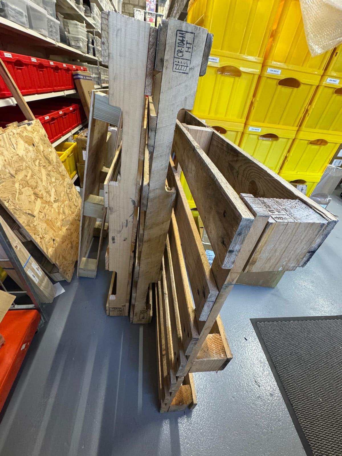 4 pallets, gratis ophalen, Doe-het-zelf en Verbouw, Hout en Planken, Ophalen, Zo goed als nieuw, Pallet, Minder dan 200 cm