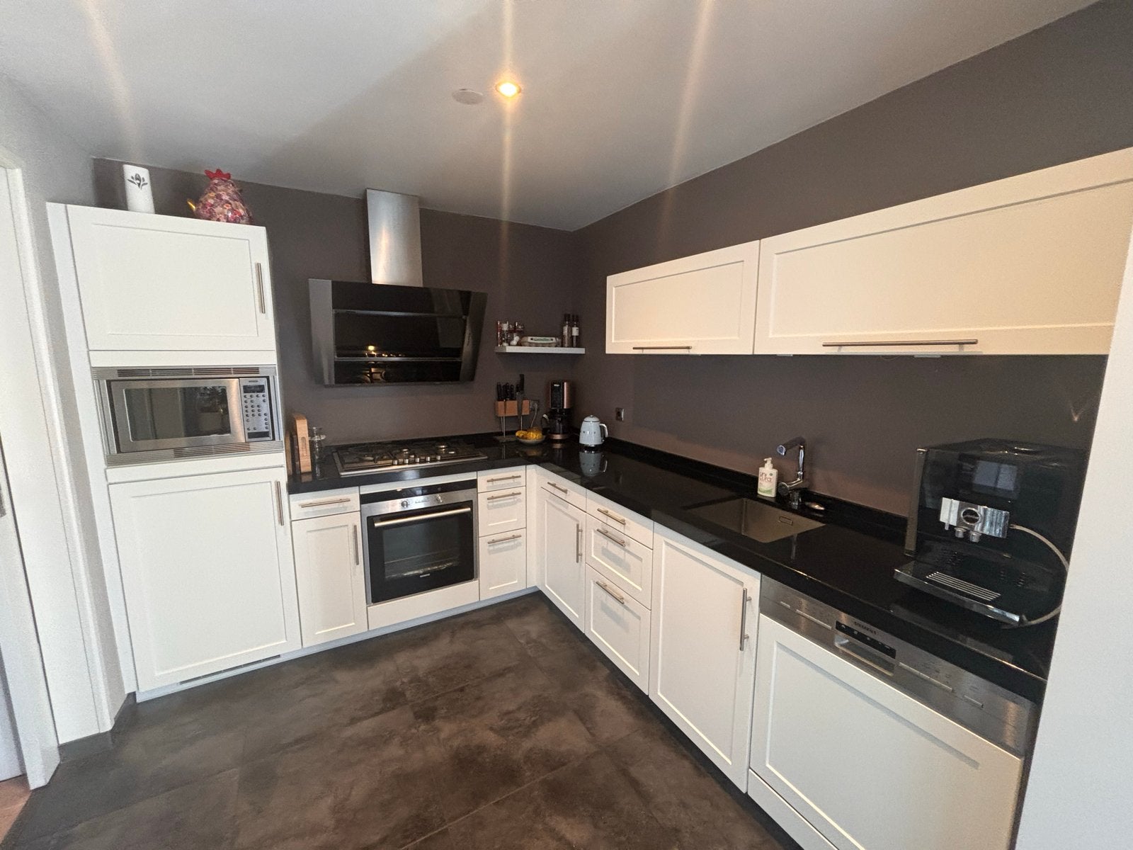 Moderne keuken met Siemens en Bosch apparatuur, Ophalen, Gebruikt, Overige materialen, Wit