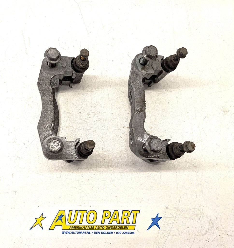 Chrysler Voyager remklauwzadel achter 2008-2016, Gebruikt, PO Box 21-8004 | Auburn Hills, MI 48321-8004, Chrysler, Ophalen of Verzenden
