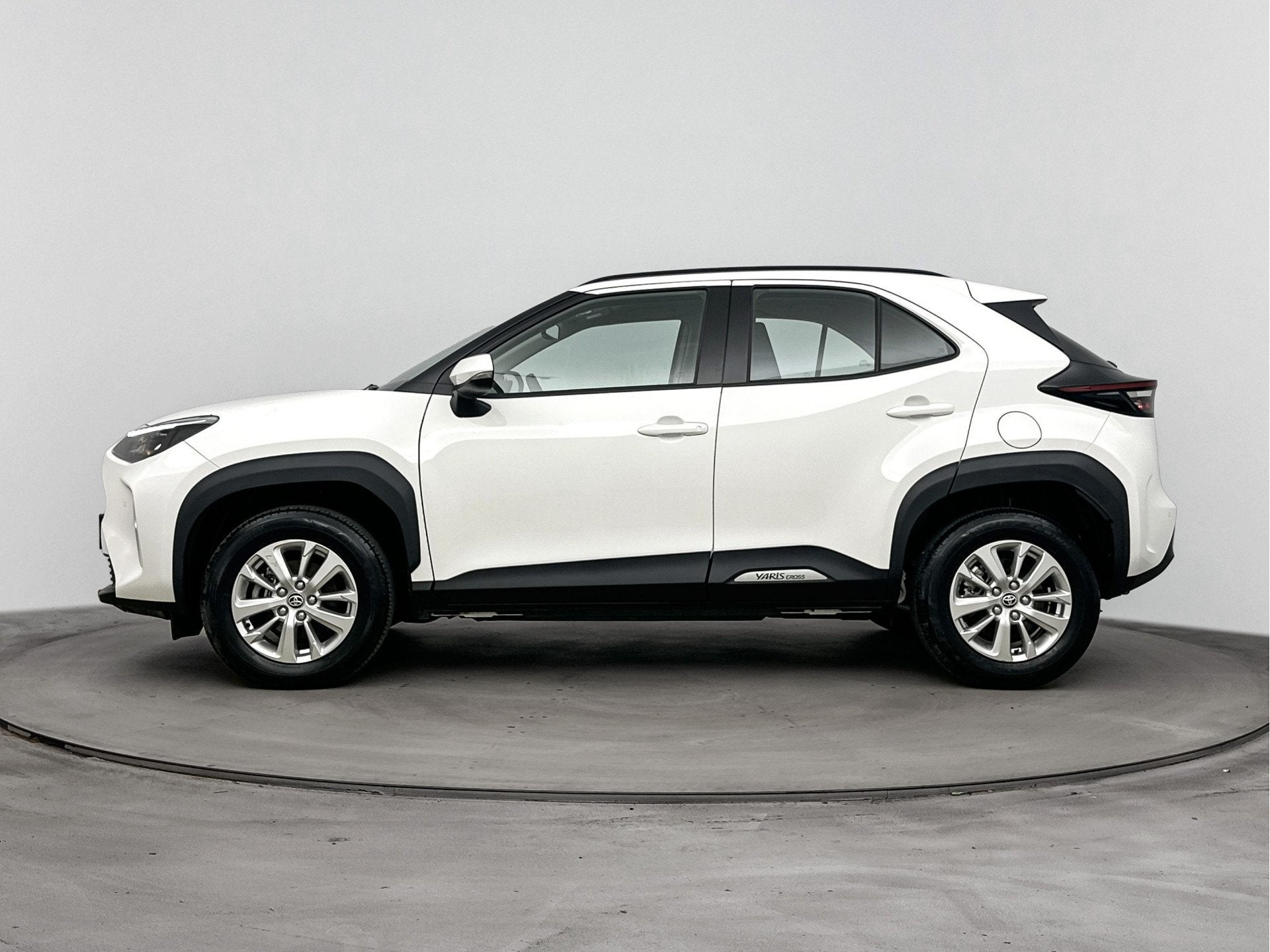 Toyota Yaris Cross 1.5 Hybrid 115 Active Limited | Apple Car, Auto's, Automaat, 12 maanden, Gebruikt, 116 pk