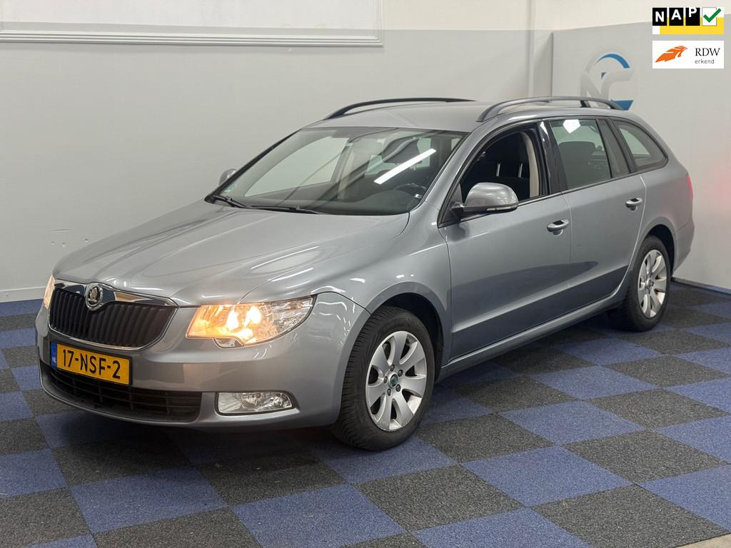 Skoda Superb Combi 1.8 TSI Comfort / NIEUWE DISTRIBUTIEKETTI, Euro 5, Gebruikt, Parkeersensor, 4 cilinders
