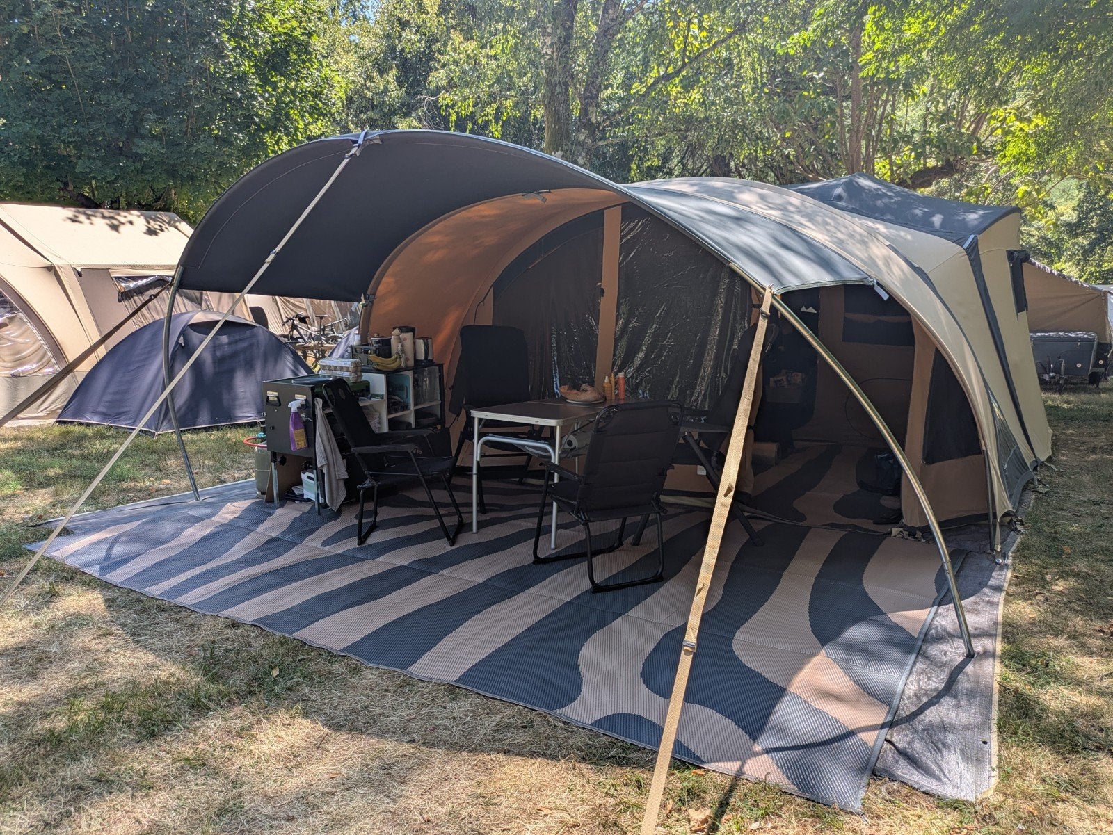 Cabanon Manga Vouwwagen uit 2018 - 6 slaapplaatsen, Caravans en Kamperen, Vouwwagens, Ophalen, Beige, Cabanon, Aanwezig