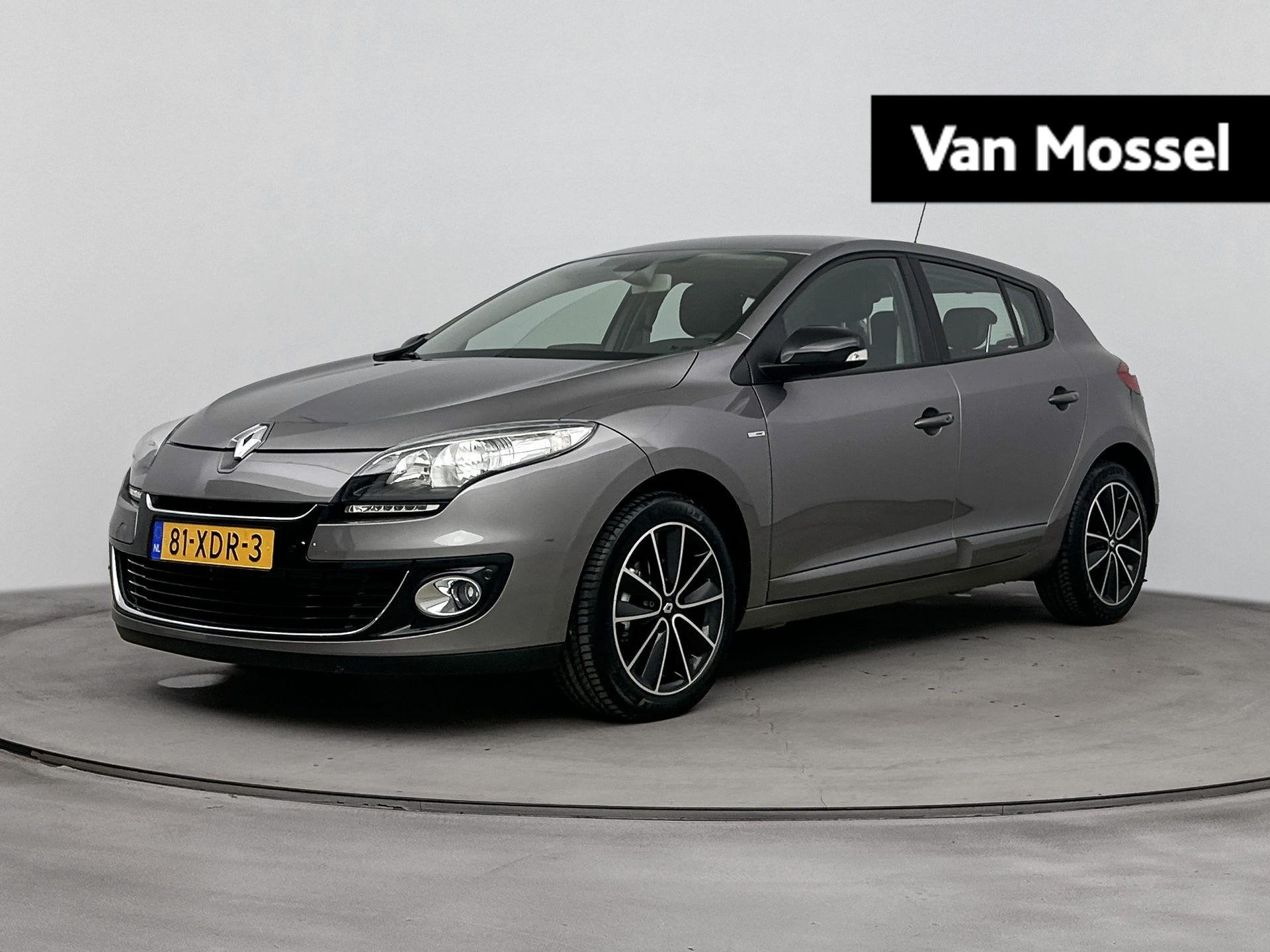 Renault Mégane 1.4 TCe Bose 130PK | Trekhaak | Navigatie |, Gebruikt, 4 cilinders, 635 kg, Leder en Stof