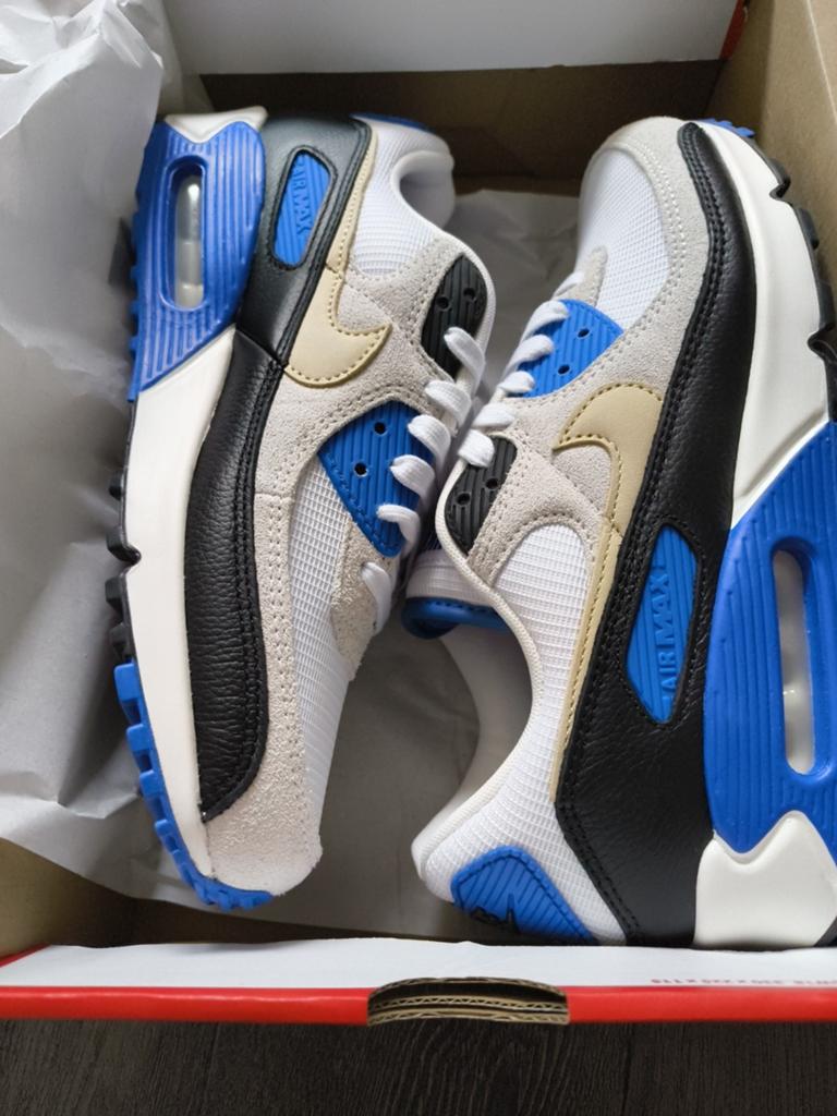 Nike Air Max 90 nieuw 44
Ophalen / toegestuurd kk
0640133246, Nike air max, Nieuw, Ophalen of Verzenden, Sneakers of Gympen