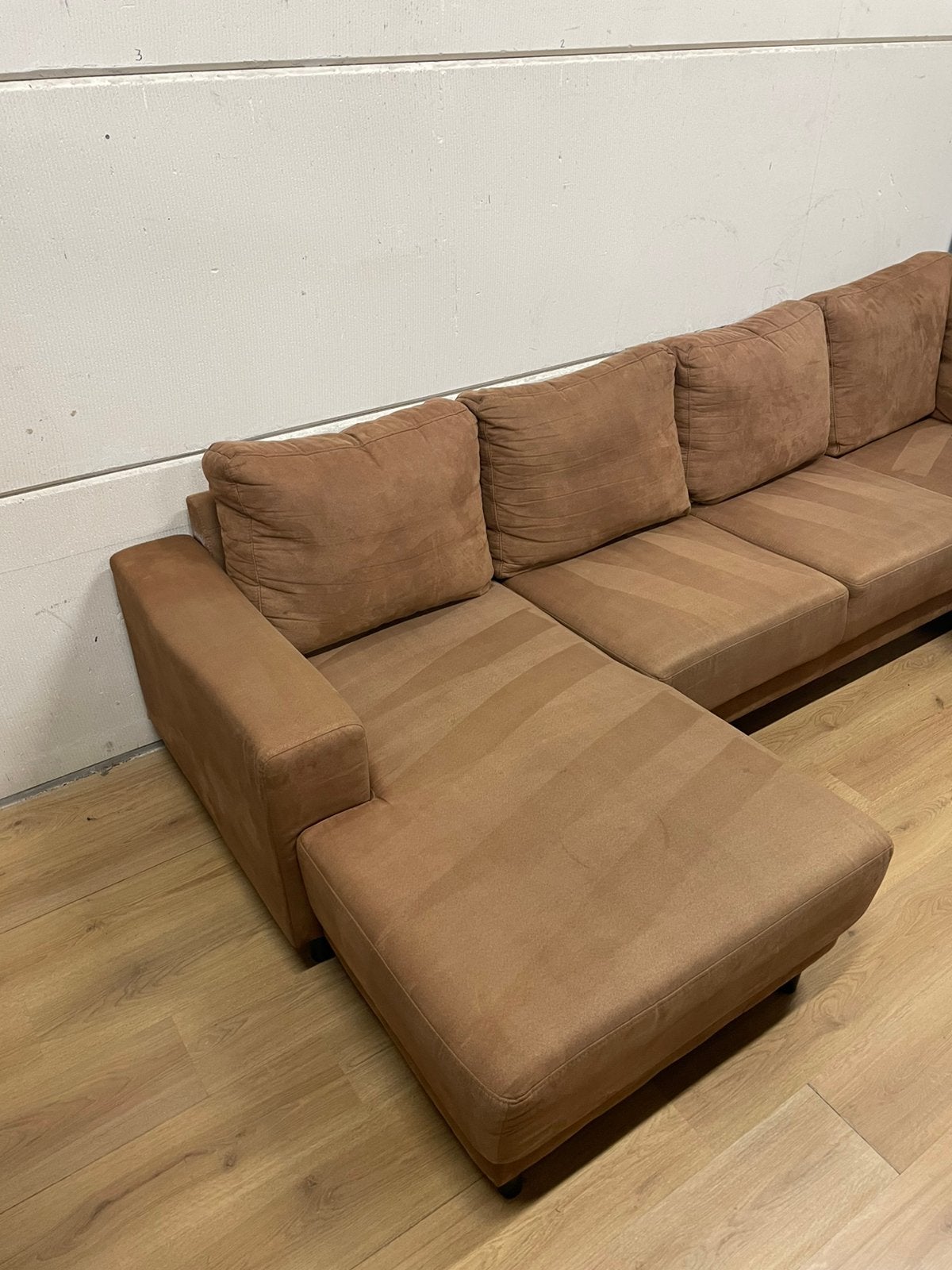 Mooie luxe suede cognac bruine u bank - GEREINIGD!!!, Ophalen, Luxe, Hoekbank, 300 cm of meer