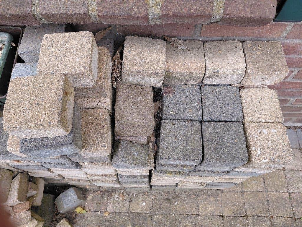 Gratis af te halen getrommelde stenen 10x10 cm, Tuin en Terras, Tegels en Klinkers, Ophalen, Gebruikt, Klinkers, Minder dan 5 m²