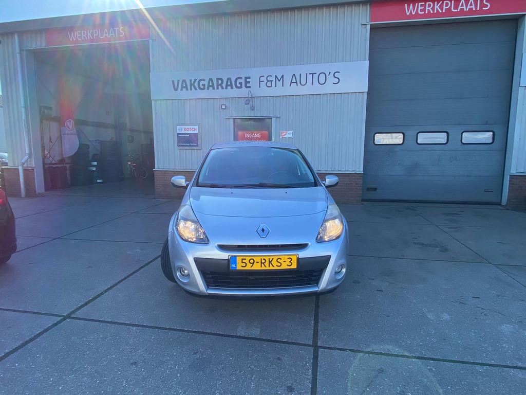 Renault Clio 1.2 Collection, Auto's, Renault, Euro 5, 4 cilinders, 49 €/maand, Origineel Nederlands