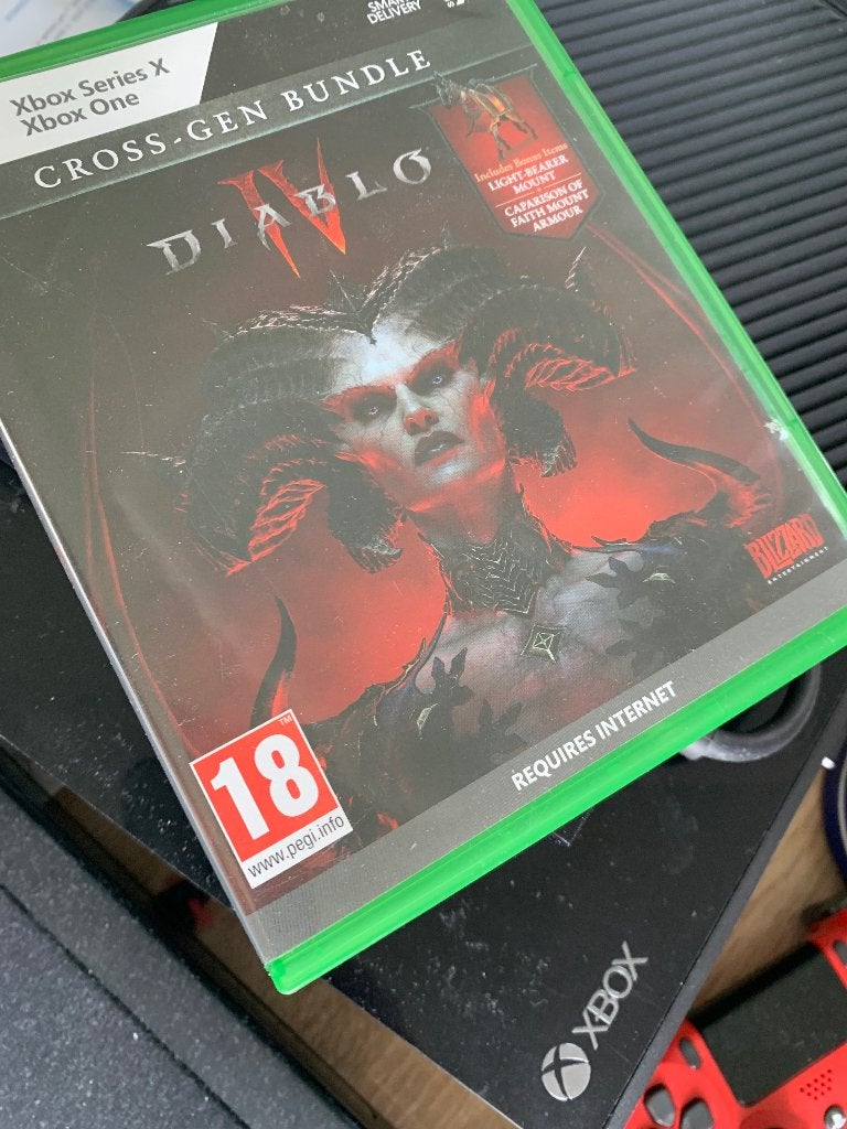 Xbox one console 2 controllers diablo iv halo 5 f1 23, Spelcomputers en Games, Ophalen, Xbox One, Met 2 controllers, 500 GB