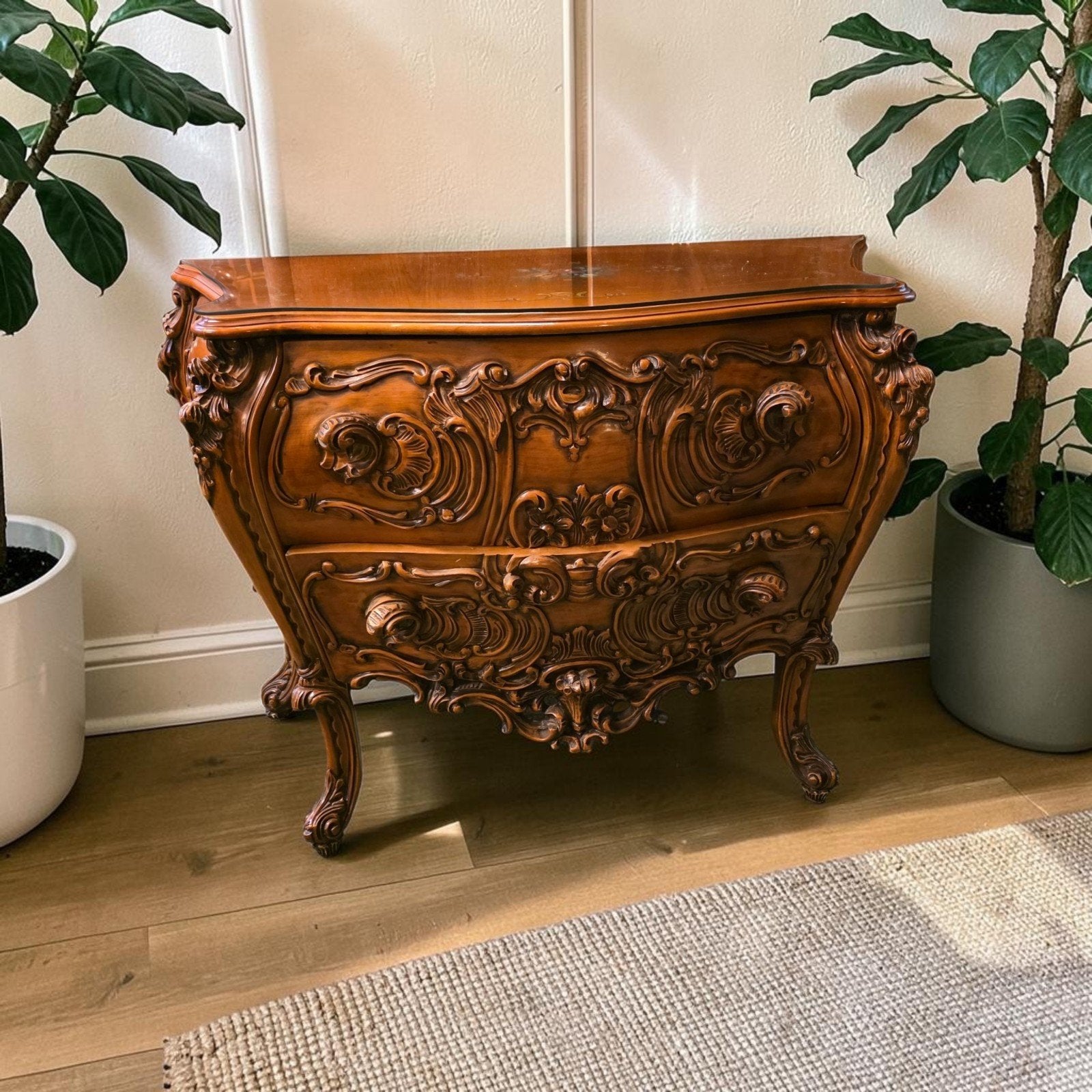 grote gebogen barok  ladekast, Ophalen
