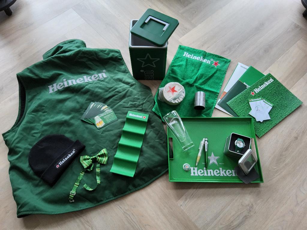 Heineken Pakket (2): Bodywarmer (XL) en Gadgets!, Verzamelen, Biermerken, Ophalen, Zo goed als nieuw, Overige typen, Heineken