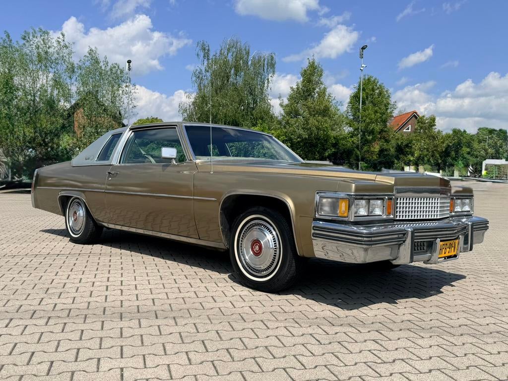 Cadillac coupe deville ‘79, 194 pk, Bruin, Particulier, 6 stoelen
