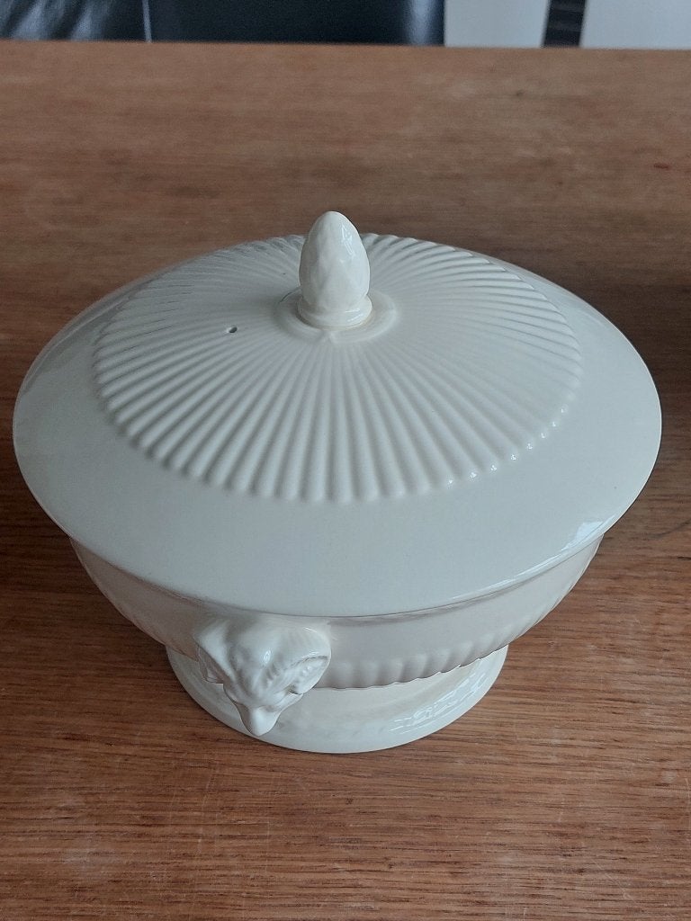 Wedgewood klein dekschaal, Ophalen of Verzenden, Wedgwood, Porselein, Schaal of Schalen