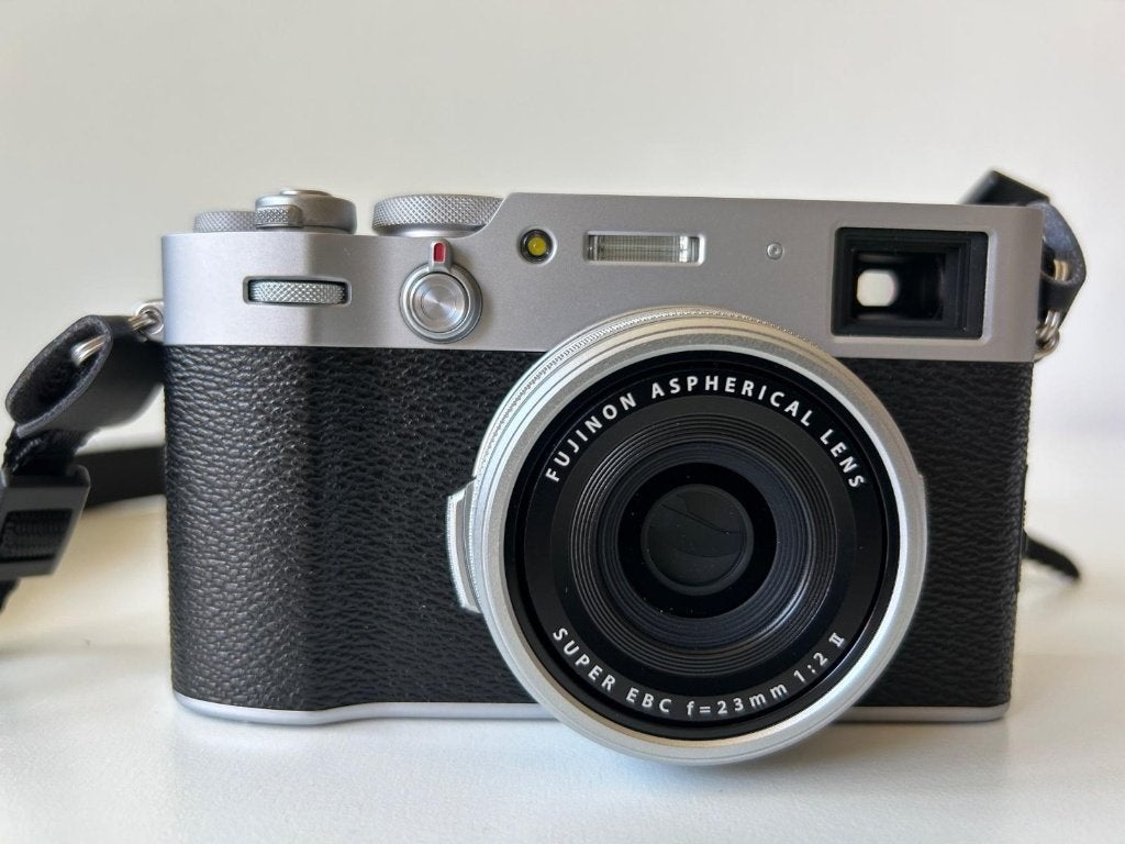 Fujifilm X100V Zilver, Ophalen of Verzenden, Zo goed als nieuw, Geen optische zoom