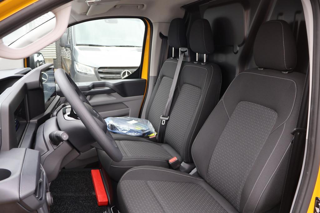 Ford E-Transit Custom 340 L2 H1 Trend 65 kWh Black Line, Auto's, Automaat, Parkeersensor, Gebruikt, Overige kleuren
