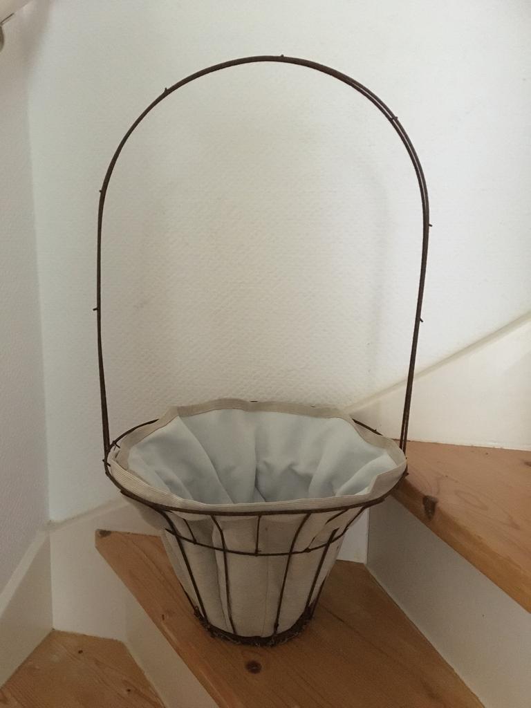 Brocante Bloemenhanger, Ophalen of Verzenden, Gebruikt