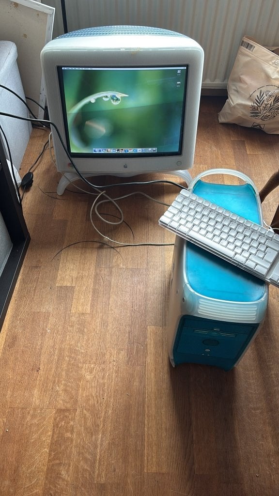 Vintage Apple Studio Display 21" CRT – Sony Trinitron, Computers en Software, Ophalen, Apple