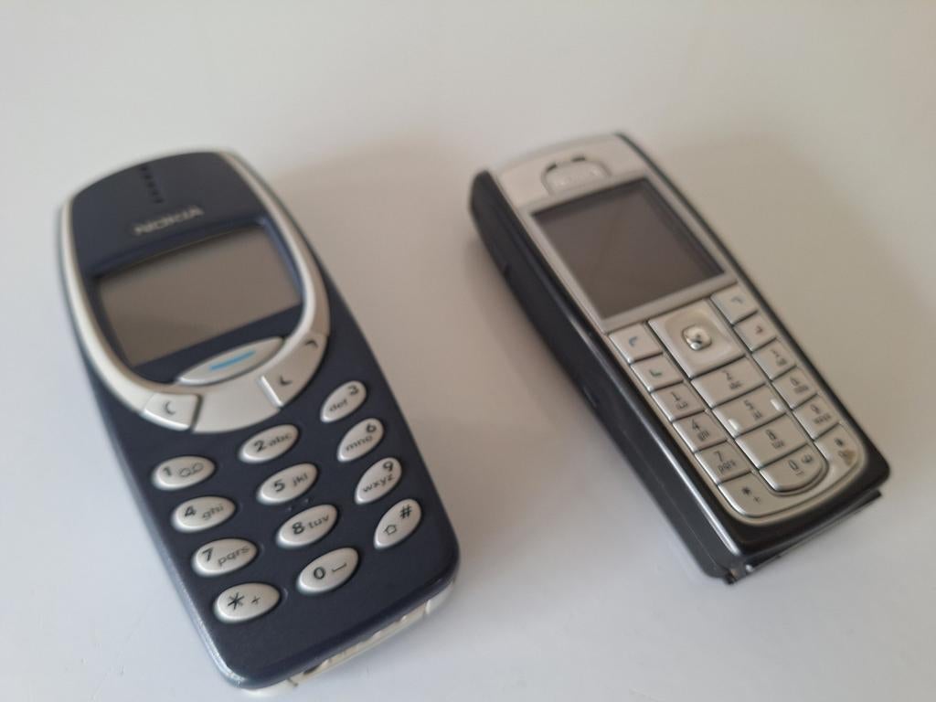 Nokia 3310 en Nokia 6230i, Telecommunicatie, Ophalen