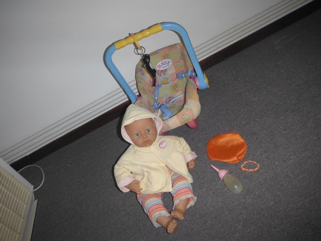 baby anabel interactief  met maxicosi, Ophalen, Zo goed als nieuw, Babypop