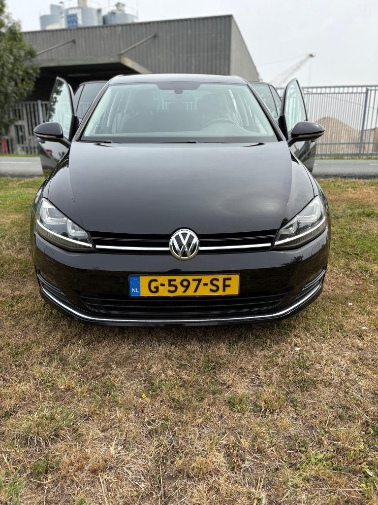 Volkswagen Golf 1.2 TSI Lounge 110PK 2015 Navi Cruise PDC, Stof, Euro 6, 4 cilinders, 610 kg