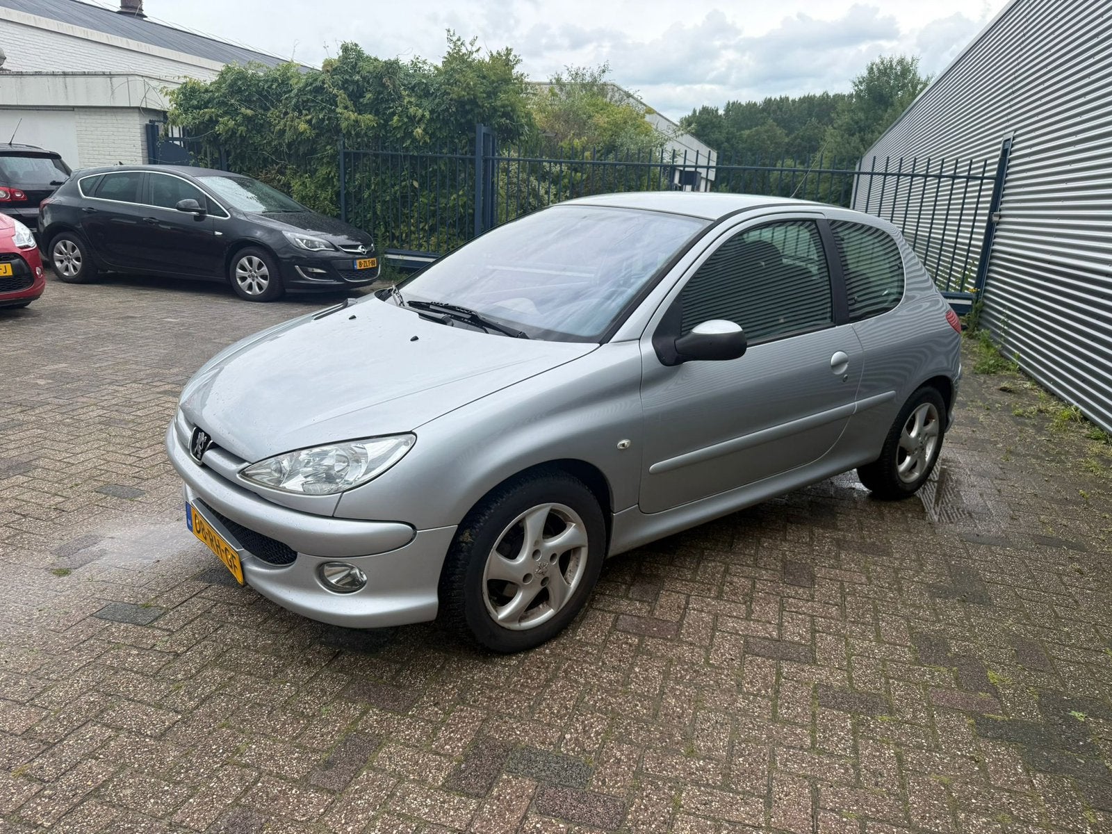 Peugeot 206 1.4 16V XS 3D 2005 Grijs, Auto's, Peugeot, Bedrijf, ABS, Airbags, Centrale vergrendeling, Electronic Stability Program (ESP)